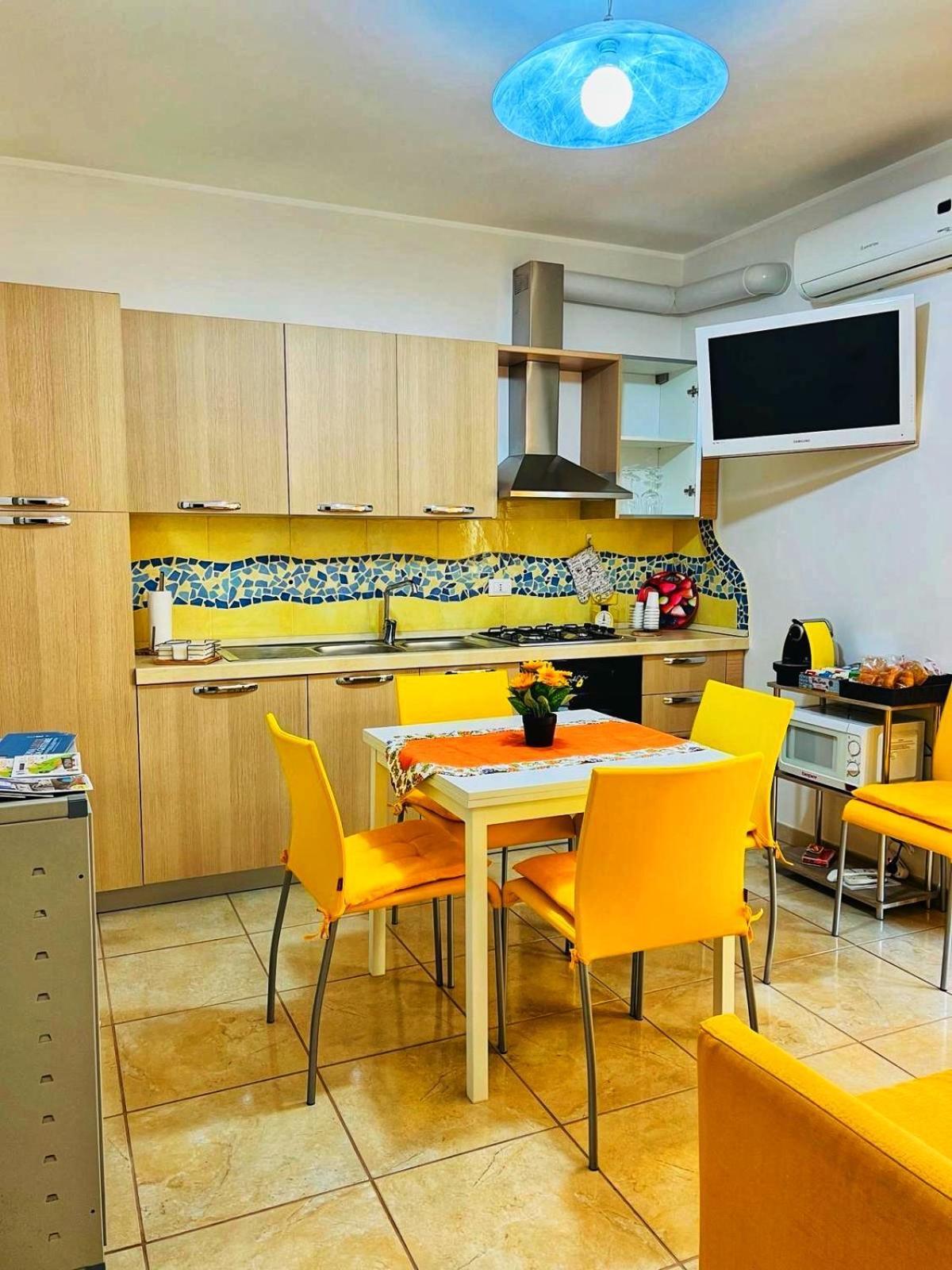 Apartamento Andrea House Lecce Exterior foto